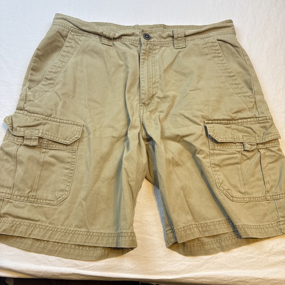 Columbia Mens Tan Khaki Cargo Shorts 36 8" Omni-Shade Cotton Y2K Baggy Skater